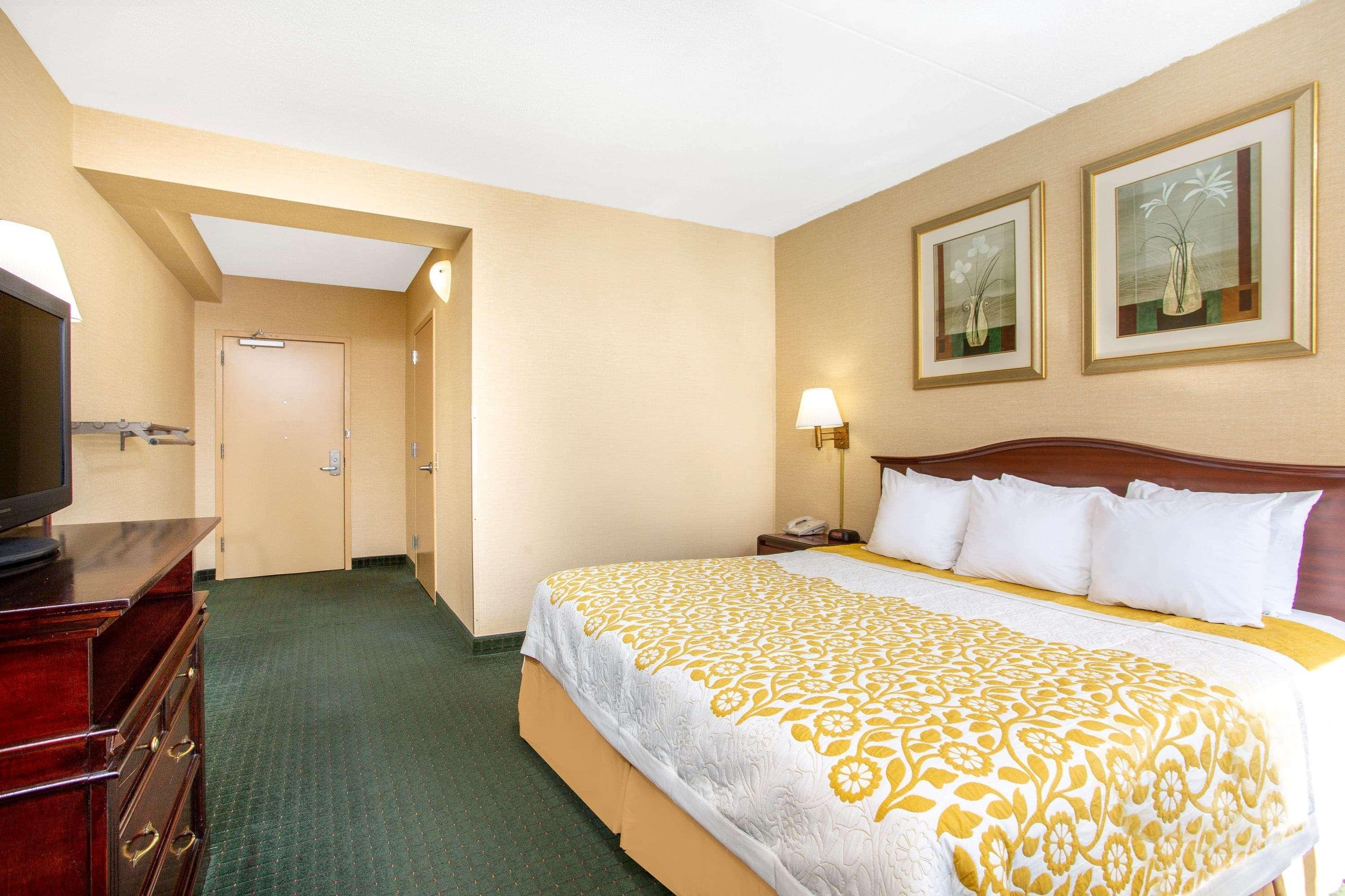 Days Inn By Wyndham College Park Exterior foto