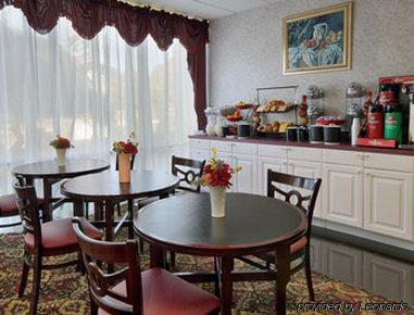 Days Inn By Wyndham College Park Restaurant foto
